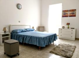 Charming Rooms with a Seaview, hotel in Sliema