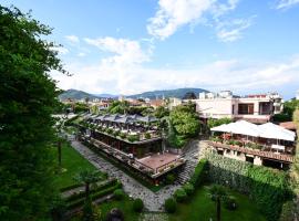 Real Scampis Hotel: Elbasan şehrinde bir otel