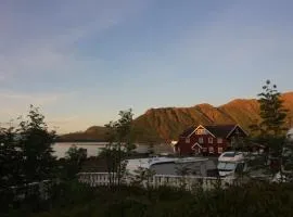 Toftenes Sjøhuscamping AS