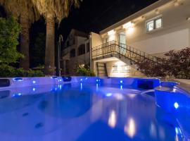 Villa Hurem, hotel v Trogirju