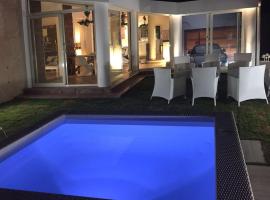 Stella Moresca Luxury Villa, khách sạn có hồ bơi ở Calasetta