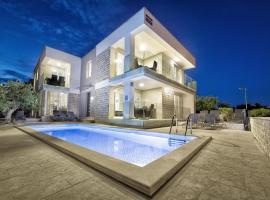 Apartments M&L, hotel in Vodice