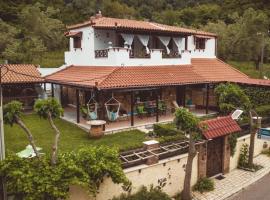 Kalogirou Stone House, hotel in Limniónas