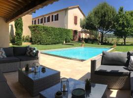 Gîtes la Vernède, Hotel in Nissan-lez-Enserune