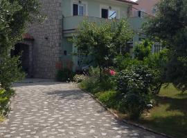 banjol744, hotel in Rab