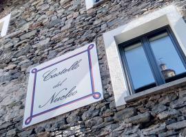 Guesthouse "Castello del Nucleo": Intragna şehrinde bir otel