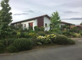 Maison Fleurie, B&B/chambre d'hôtes à Uhart-Cize