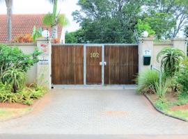 102 Siyayi, hotel with parking in Mtunzini