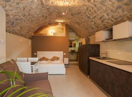 La Bellavita del Garda Luxury Apartments, villa in San Felice del Benaco