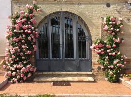 Casa vacanze a Rubbianello, hotel in Monterubbiano