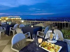 Hotel Caravelle