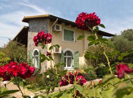 Achilles Country House