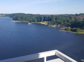 Studio mit Seeblick, feriebolig ved stranden i Bad Segeberg