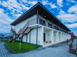 Holiday park Atlantis, hotel in Akshi