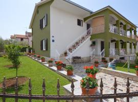 Apartments Sergggo - Top location 5minute walk Beach, Strand, Spiaggia, homestay in Poreč