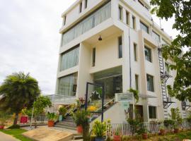 Hotel Highnest, hotel v destinaci Singapperumālkovil