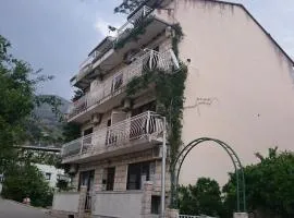 Apartmani Tina