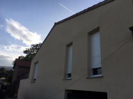 Appartement confortable et spacieux, vacation rental in Roisey
