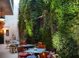 Kook Hotel Tarifa、タリファのホテル