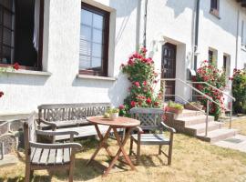 Peaceful Apartment with Garden Garden Furniture Heating, hotel in Wendelstorf