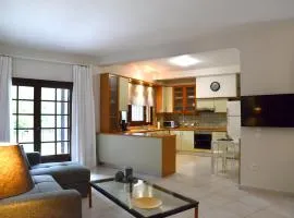 B home in Panorama