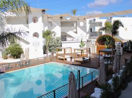 Apartamentos Bora Bora - Adults Only: Playa d'en Bossa şehrinde bir otel