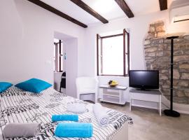 Apartments Bella Tara, self catering accommodation in Piran