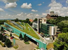 Portobello Wellness & Yacht Hotel Esztergom, hotel v mestu Esztergom