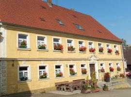 Gasthof Goldenes Rössle、ディンケルスビュールのイン