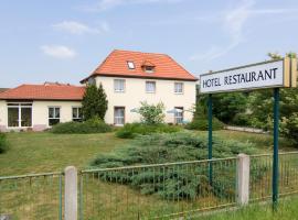 Hotel Heidler, hotel near Moritzburg Castle and the Little Pheasant Castle, Niederau