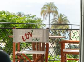 Menton में, होटल La Dolce Vita Hotel