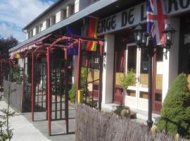 APPART-HÔTEL Auberge de la Route, hotel v destinaci Naves