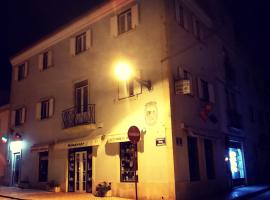 Rimavier Residence, motel in Peniche