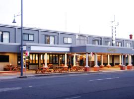 Commodore Motor Inn, hotel in Albury
