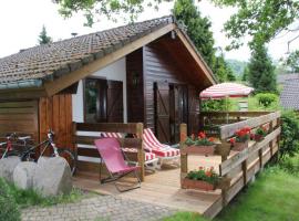 Nice chalet with dishwasher, in the High Vosges, hotel in Le Thillot