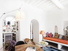 Eclectic & Artistic house in Mykonos town