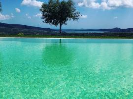 Villa Alba - Piscina Privata, ξενοδοχείο σε Cugnana