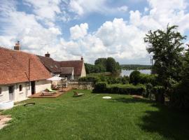 Gîte des Cochards, hotel u gradu Seigy