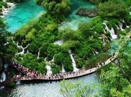 Plitvice Valley Apartments, orlofshús/-íbúð í Ličko Petrovo Selo