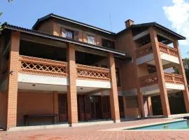 Aconchegante casa na Granja Viana