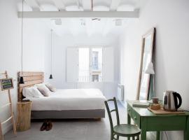 Eco Boutique Hostal Grau, khách sạn ở Raval, Barcelona