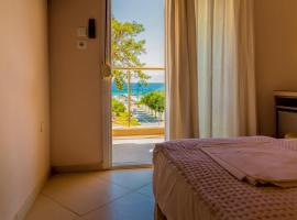 LE MONDE Seaview Suites, apartamento em Kallikrateia