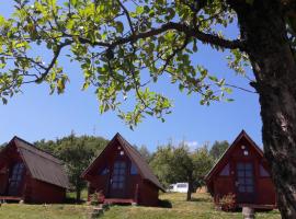 Călăreții lui Țepes, Campingplatz in Căpăţîneni-Pămînteni