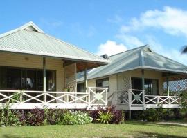 Paparei Beachfront Bungalows, Aitutaki, cabaña o casa de campo en Arutanga