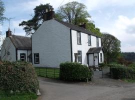 Boreland Farm, hotel with parking in Dunscore
