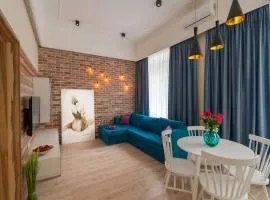 Spacious Apartments in Central Kyiv - Walk Everywhere - Next to Hyatt