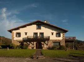 Casa Peluaga