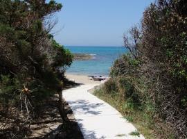 Rosa Marina Frontline Beach, bed and breakfast en Ostuni