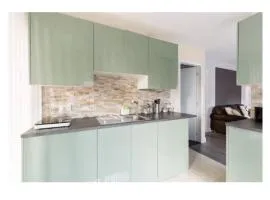 treetops flat3 Hall Green B28