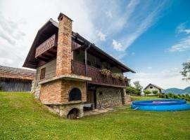 Sunny House with Sauna: Bistrica ob Sotli şehrinde bir kiralık tatil yeri